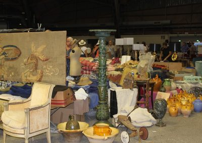 avignon antiquites deballage marchand