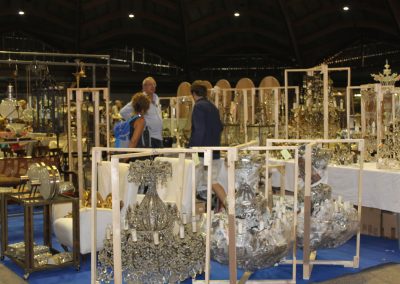 avignon antiquites deballage marchand
