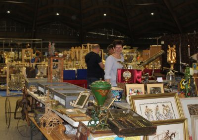 avignon antiquites deballage marchand