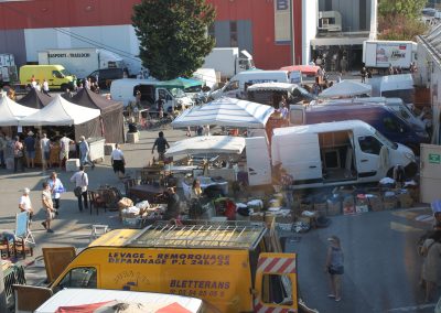 avignon antiquites deballage marchand