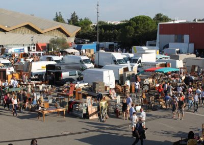 avignon antiquites deballage marchand