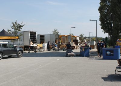 avignon antiquites deballage marchand