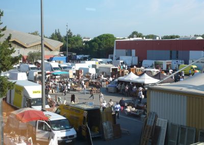 avignon antiquites deballage marchand