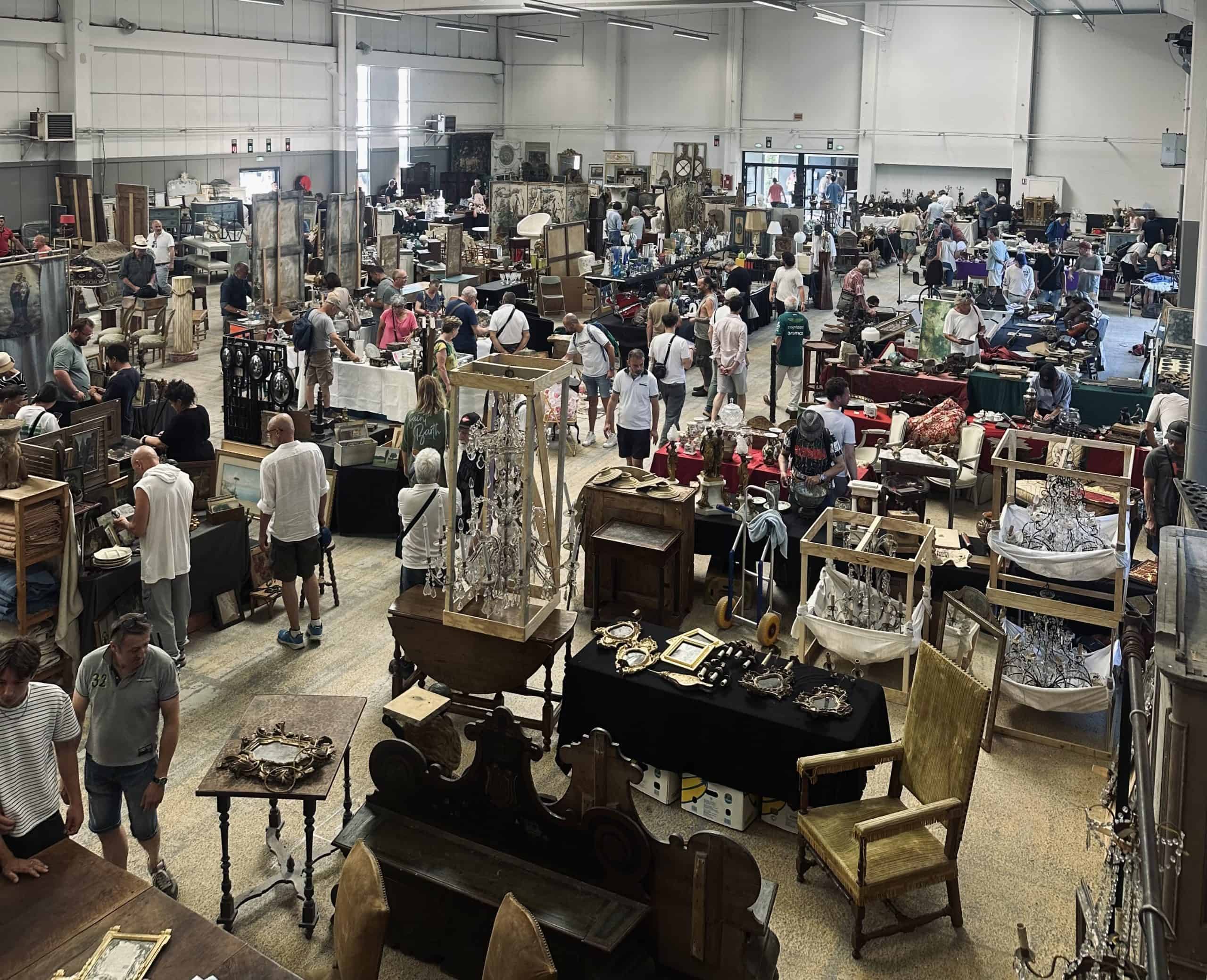 avignon antiquites deballage marchand